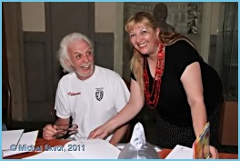 wm_Rico_podepisuje_Olze_Cernohorske