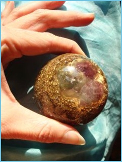 polokoule_velka_fluority