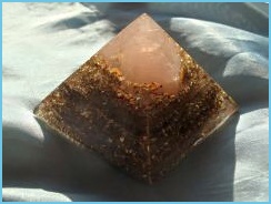 pyramida_ruzeninova_orgonit
